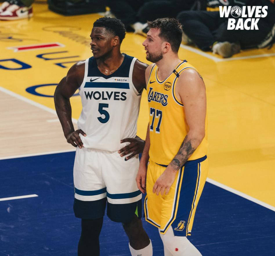 开云体育动态的重要平台-Scout在公牛比赛中出色防守，重要助攻引发热议！-开云体育动态的重要平台