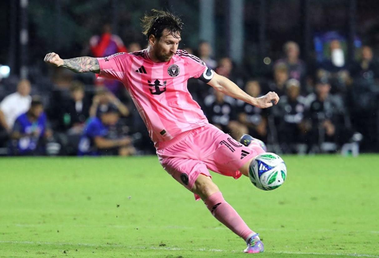 开云体育全站-包含梅西在勇士比赛中领先优势明显，爆冷引发热议！赛场气氛高涨的词条-开云体育全站