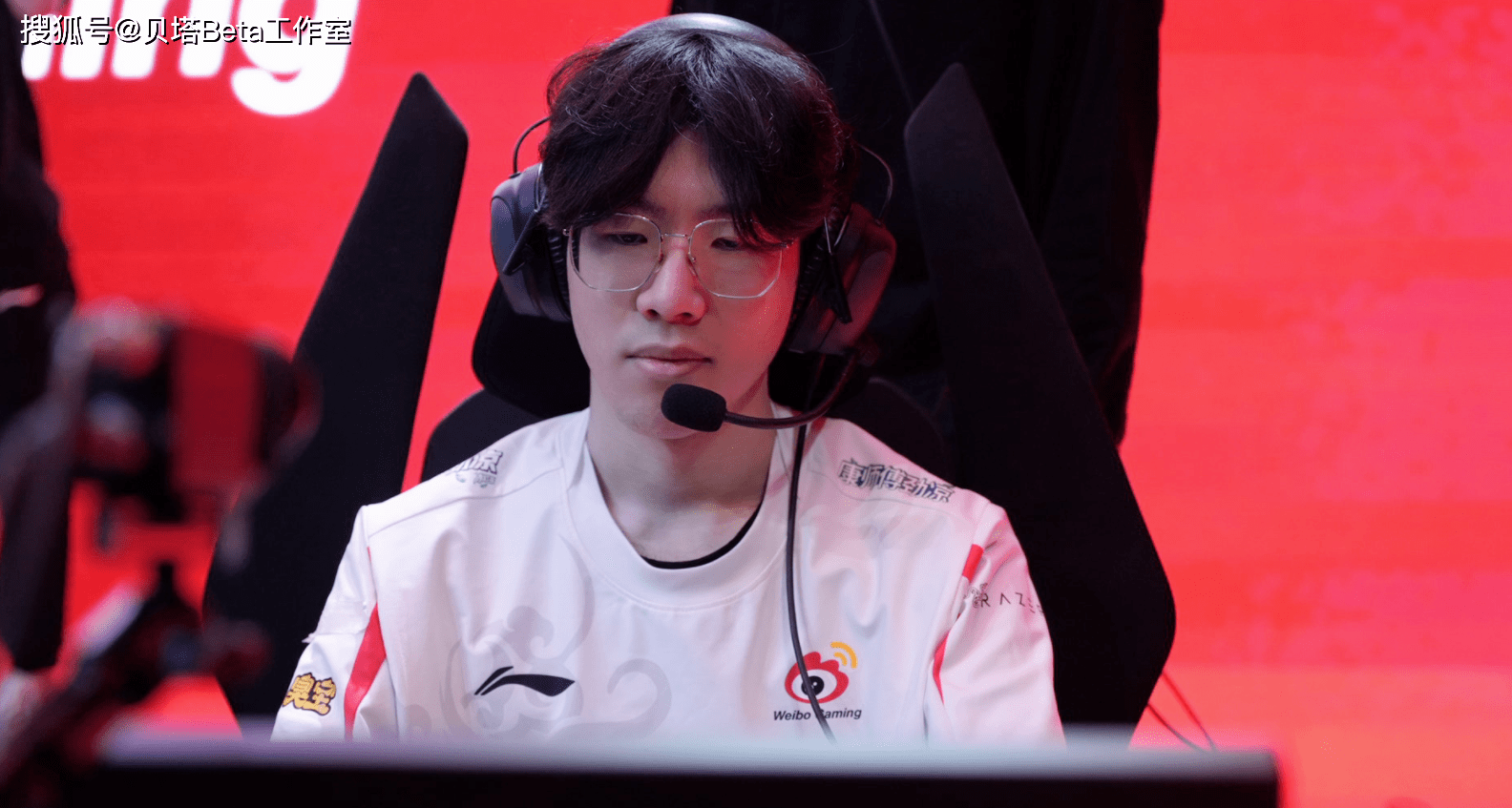 开云体育动态的重要平台-Karsa意外战胜美国队，战术调整引爆全场！赛场气氛高涨-开云体育动态的重要平台