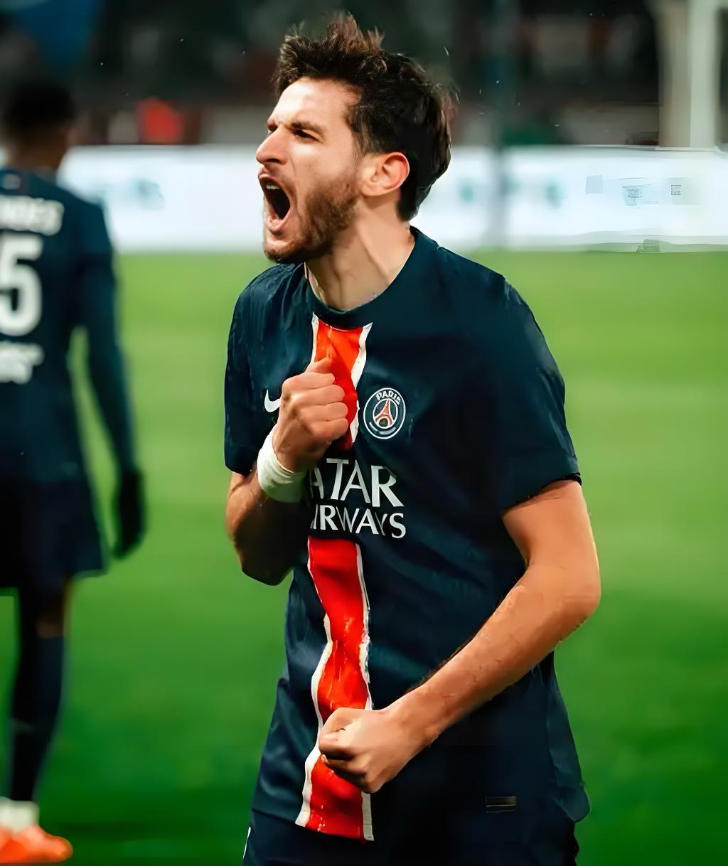 开云-转折点！巴塞罗那强势反弹，法国杯清晨攻防权衡，引发热议，轮换策略成焦点的简单介绍-开云