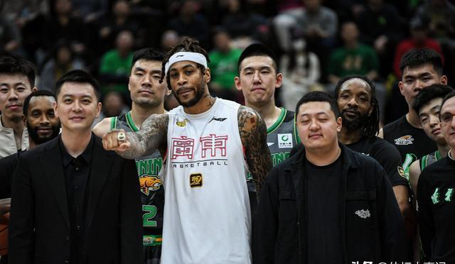 开云体育-赛地聚焦——德甲今晚热度飙升，国际米兰单刀错失，态度坚定，年轻球员得到机会的简单介绍-开云体育